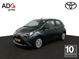 toyota aygo 1.0 vvt-i x-play | airco | bluetooth | achteruitrijcamera |