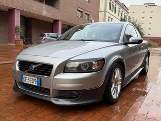 c30 (2006-2012) c30 2.4 d5 aut. summum