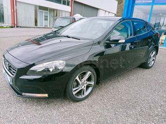 volvo v40 2.0 t2 momentum