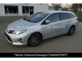 toyota auris touring sports life+*2.0 d4d*1 hand*bi-xen
