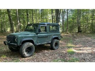 fuoristrada land rover defender 90