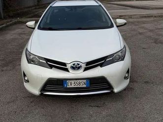 1.8 vvt-i hybrid automatik touring sports life