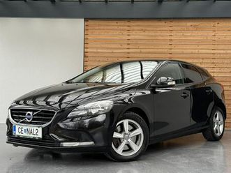 volvo v40 2.0 td aut. navigacija-park senzori-tempomat, 2015 god.
