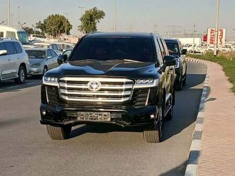 toyota land cruiser toyota landcruise 2019model 4.0 v6 petrol engine colour black push start transmission automatic inte