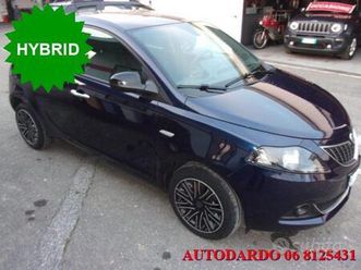lancia ypsilon 1.0 firefly 5 porte s&s hybrid ec