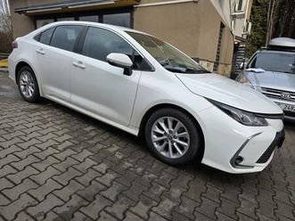 toyota corolla 1.5-1.maj-záruka-navi-kamera