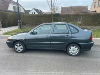 ② vw polo sedan 1997 sterke eerlijke auto, wat roest — volkswagen — 2ememain