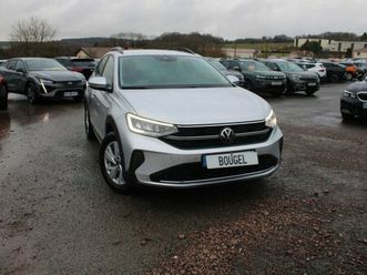 volkswagen taigo 1l tsi 110 cv business boite 6v caméra gps 3d usb clim asr régulateur adaptatif