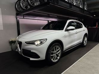 stelvio 2.0 first edition q4 automatic