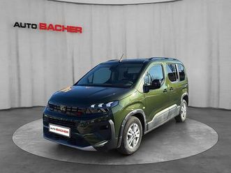 standard gt bluehdi 130 eat8