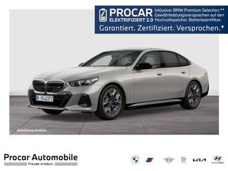 bmw i5 m60 xdrive da prof pa prof pano b&w 20''