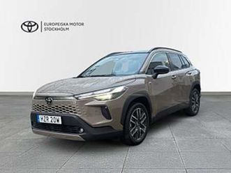 toyota corolla cross 2,0 hsd awd executive / pano / helgklipp