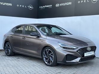 hyundai i30 fastback 1.5 t-gdi premium n line mhev / 91e km / kitűnő állapot / 1 év garancia