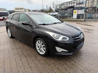 hyundai i40 cw premium/xenon/automatik/ahk...