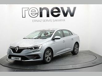 sedan 1.3 tce touch edc