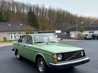 volvo 244 limousine dl b21a oldtimer fros...