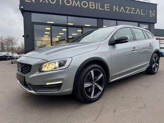 volvo v60 cross country momentum awd*leder*r-kamera*