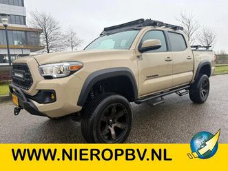 toyota tacoma - trd dubbelen cabine 4x4 3.5 v6 automaat airco cruise control trekhaak 30000km