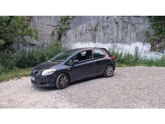 toyota auris 2.0d4d executive