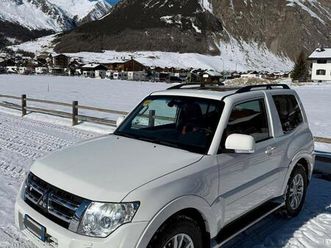 mitsubishi pajero 3.2 147kw (200cv)