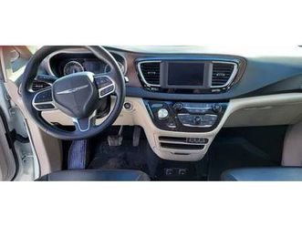 van, wheelchair conversion van