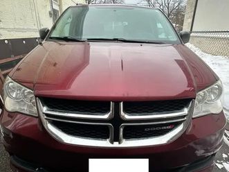 dodge grand caravan sxt 2017 stow ‘n go (certified)