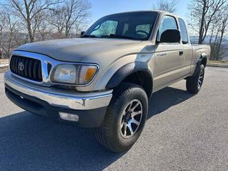 2004 toyota tacoma