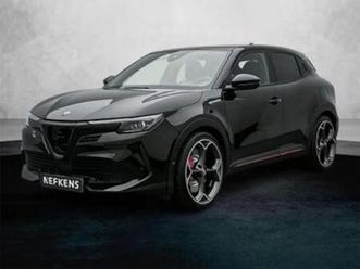 alfa romeo junior, elettrica veloce 54 kwh panoramadak | techno pack