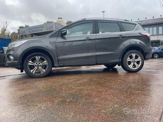 ford kuga 2.0 tdci 150 cv s&s 4wd business