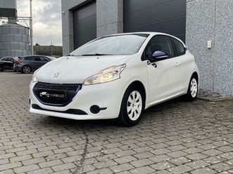 peugeot 208 208 1.0i like /radio/**marchand ou export**