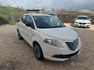 lancia ypsilon 1300 mjt
