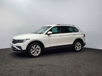 volkswagen tiguan 2.0 tdi ~ camera ~ adaptive ~ trekhaak ~ carplay