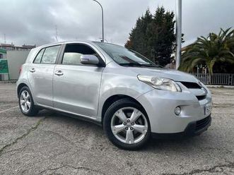 toyota urban cruiser 1.4 d4d active