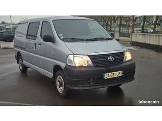 vend toyota hiace 2.5l turbo diesel combi long 106000kms annee 2012