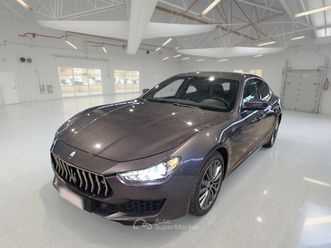maserati ghibli 2.0 330 cv 48v mhev gt auto 4 porte berlina
