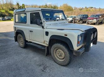land rover defender 90 2.5 td5