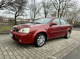 chevrolet lacetti sedan 1.8 16v platinum jo menetulajdonság