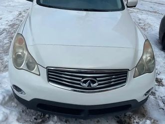 infiniti ex35 2012 6500$ . selling it as is.