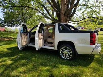 2011 chevrolet avalanche 1500 ltz 4wd