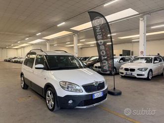 skoda roomster 1.2 tsi 86cv scout