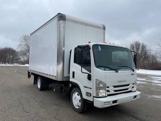 2018 isuzu nqr 16 box + liftgate !!!