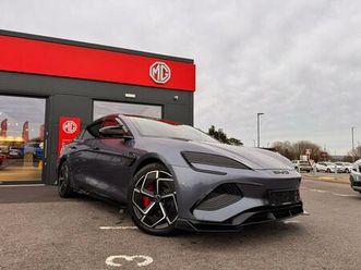 82.5kwh excellence auto awd 4dr