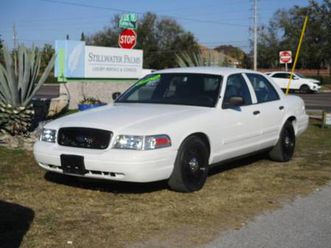 * 2010 ford crown vic *police interceptor*
