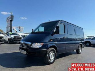 03 dodge sprinter 2500 2.7l 5cyl diesel 1 owner 41,000 miles