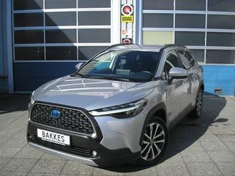 toyota corolla cross hybrid dynamic 17.000 km nieuwstaat