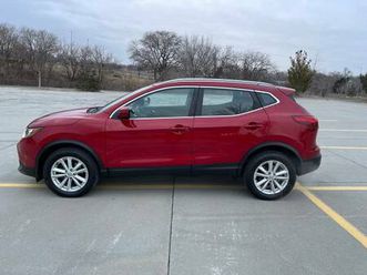 2017 nissan. rogue sport.