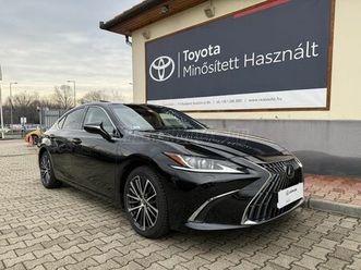 lexus es 300h business edition tech cvt
