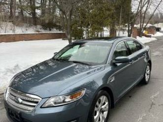 2010 ford taurus sel
