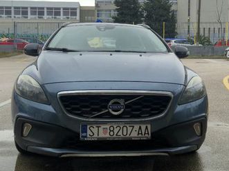 volvo v40 cross country d2, 2013 god.