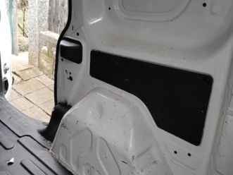 продава се фиат добло 1,3d